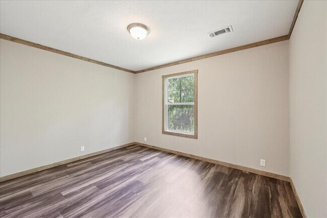 Building Photo - 13585 Mesa Dr