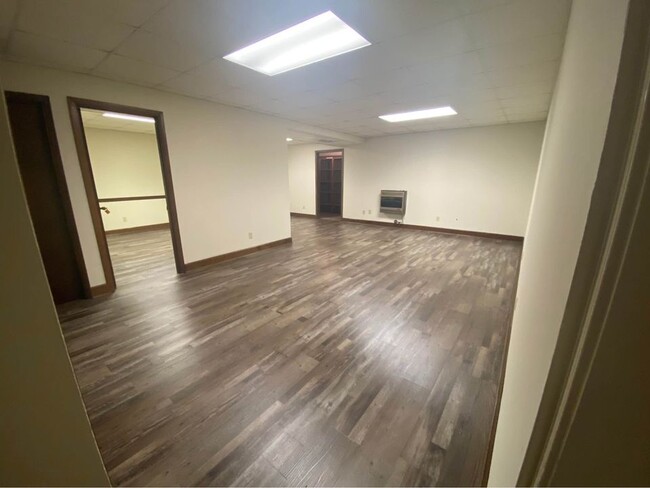 Building Photo - 304 Gardner Rd