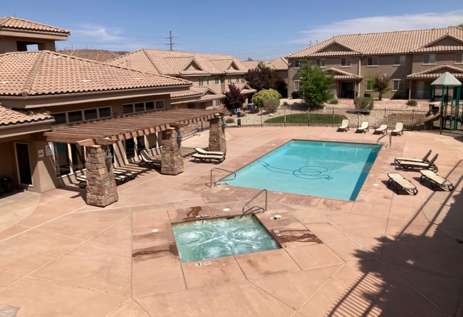 Primary Photo - 3419 S River Rd