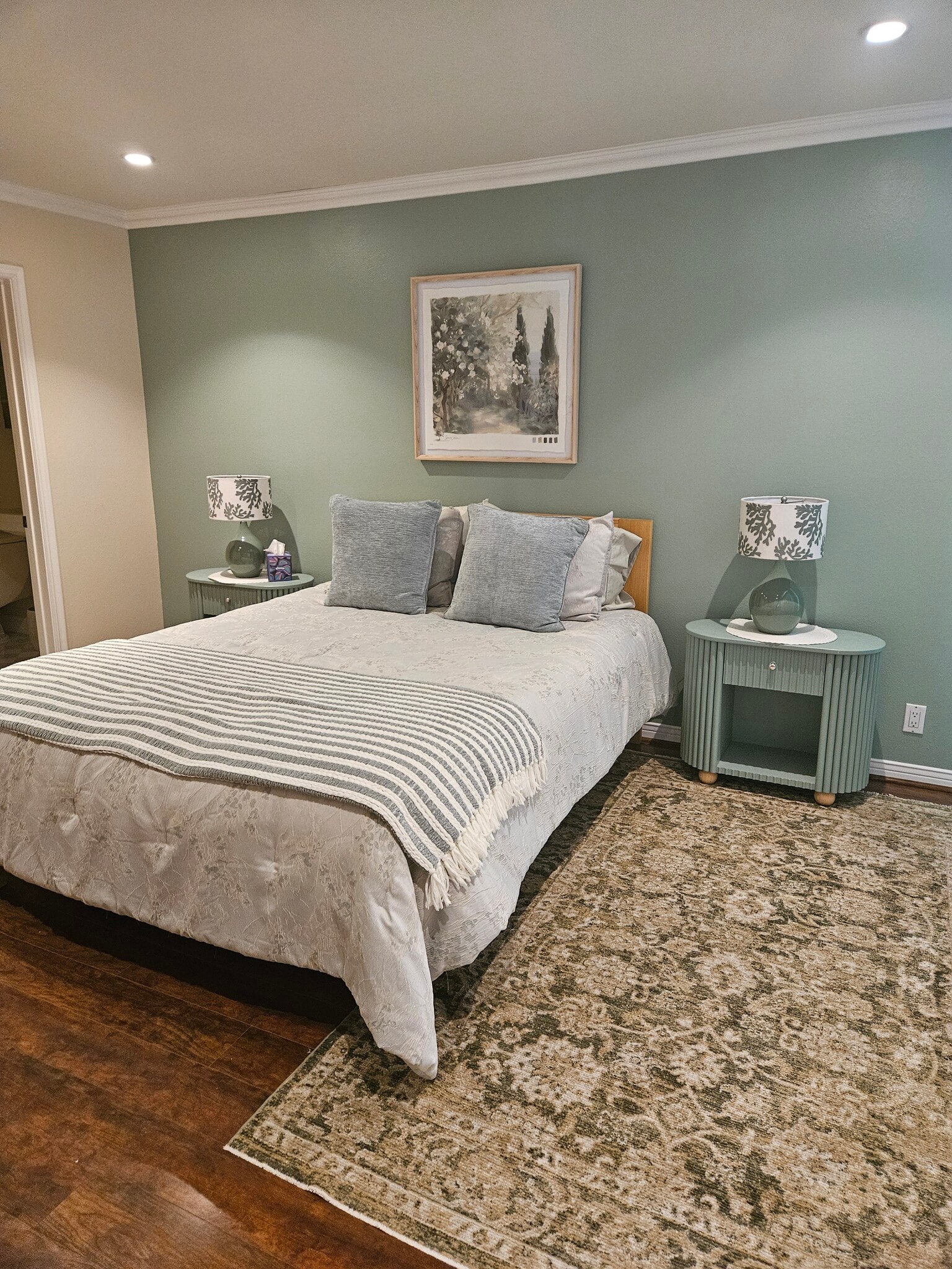 2nd_Bedroom_Queen - 222 7th St