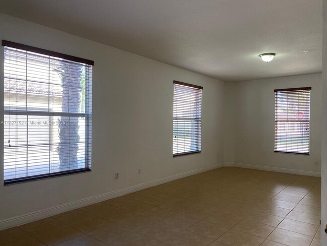 Building Photo - 14664 SW 14th St