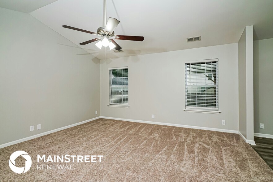 Building Photo - 9216 River Trail Dr