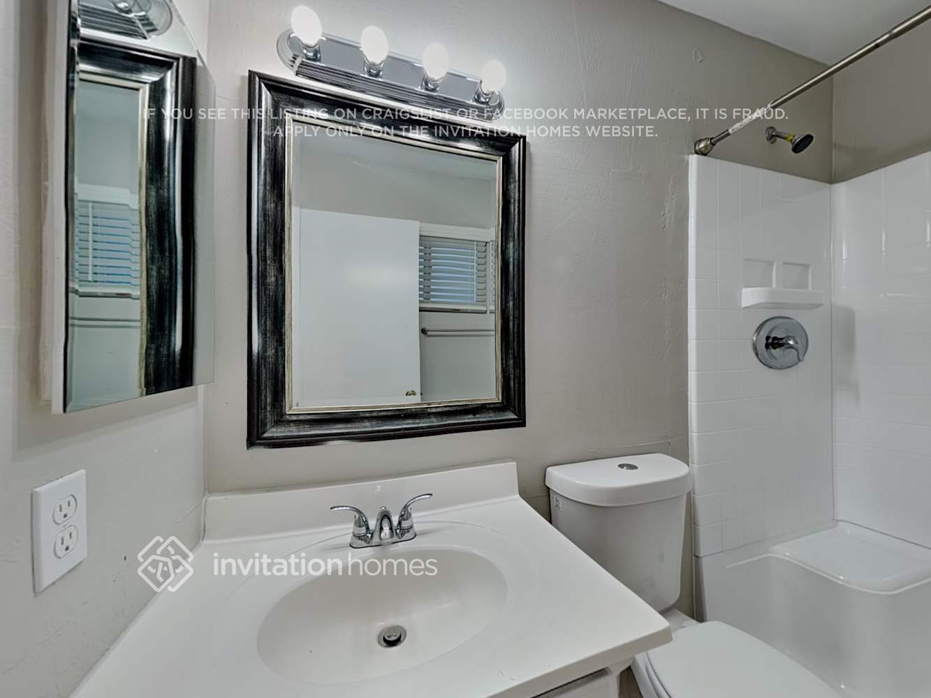 Building Photo - 2218 W Knox Rd