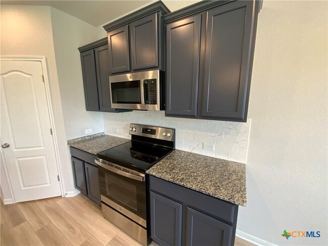 Building Photo - 2212 Clove Ct