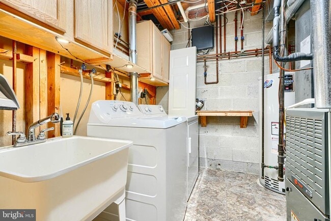 Building Photo - 30 Old Forge Ct