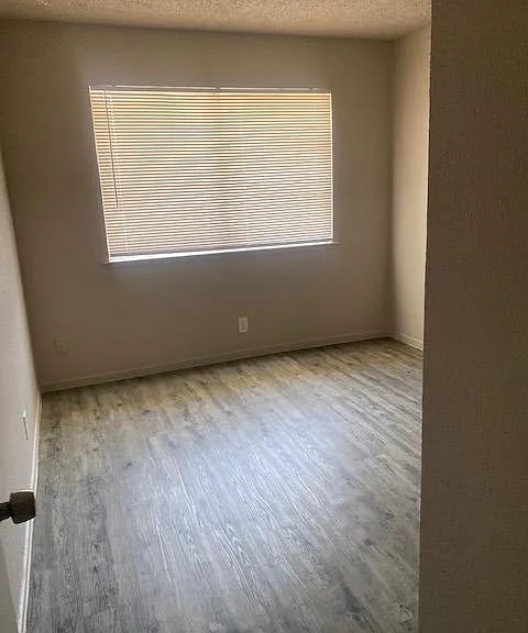 Building Photo - 2749 W Fairmont Ave