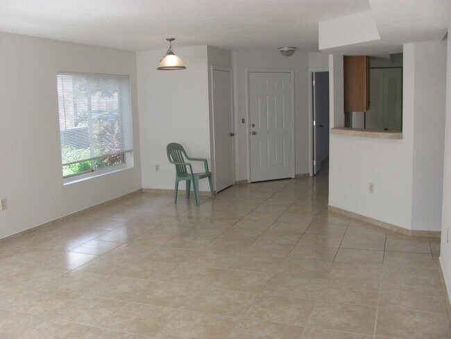 Building Photo - 815 Boynton Beach Blvd
