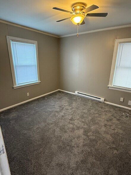 Building Photo - 218 Lawrence St