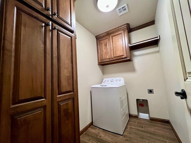 Building Photo - 11748 SW 25th Terrace