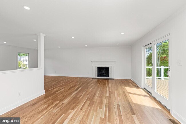 Building Photo - 1213 Clearfield Cir