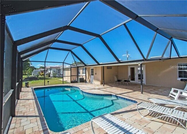 Building Photo - 540 Lindley Terrace