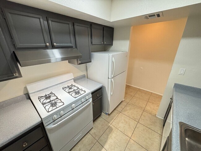Building Photo - 2883 Wheelwright Dr