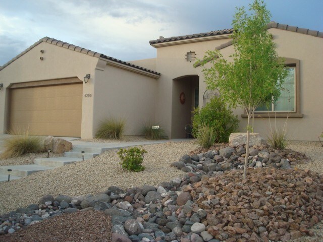 Building Photo - Gorgeous 4 bedroom home in Del Prado
