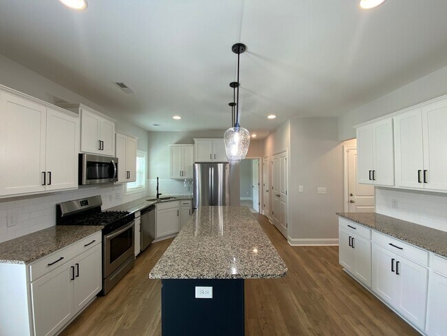 Building Photo - 6260 Kershaw Mdws Rd