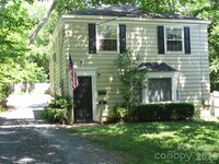 Building Photo - 3041 Park Rd