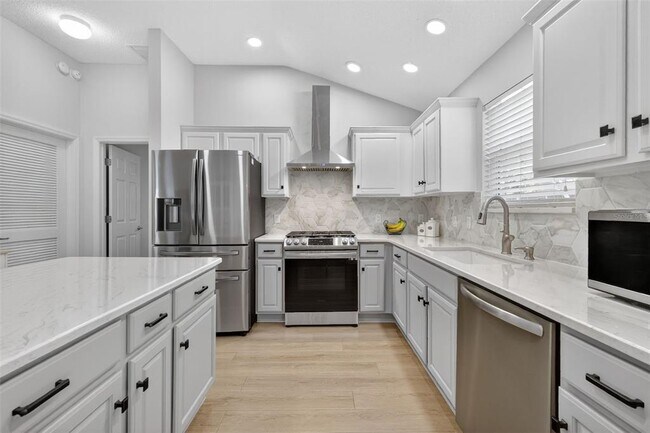 Building Photo - 1950 Alistar Ct