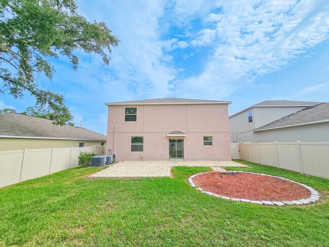 Building Photo - 10520 Strawberry Tetra Dr
