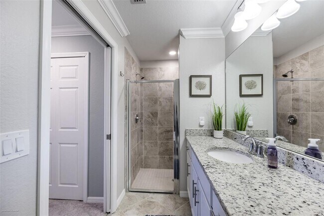 Building Photo - 14061 Heritage Landing Blvd