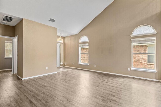 Building Photo - 3769 Castle Rock Dr