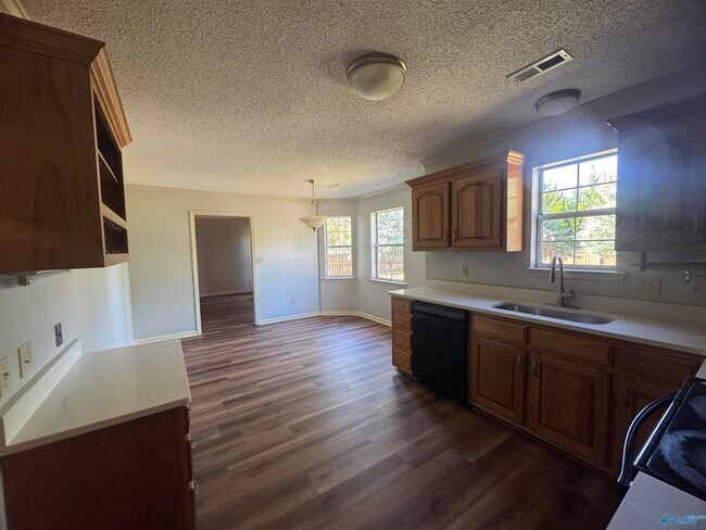 Building Photo - 138 Medicine Bend Dr