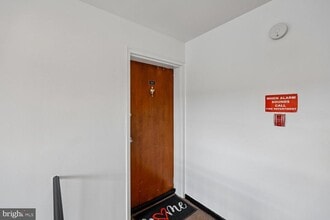 Building Photo - 2107 Fort Davis St SE