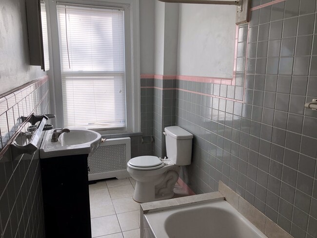 Building Photo - Lovely 3BR House Available for Rent