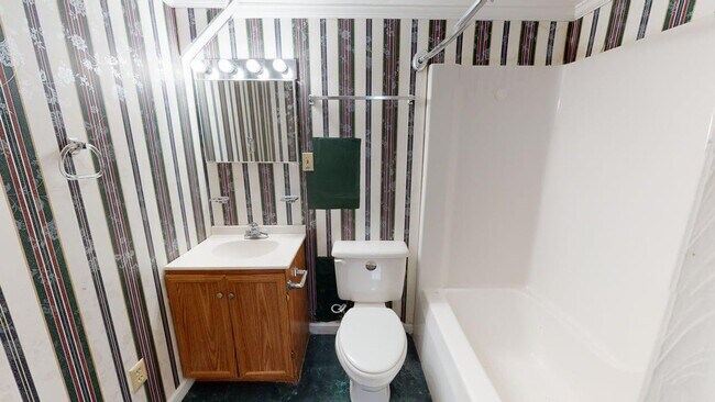 Building Photo - 975 Murray Ln