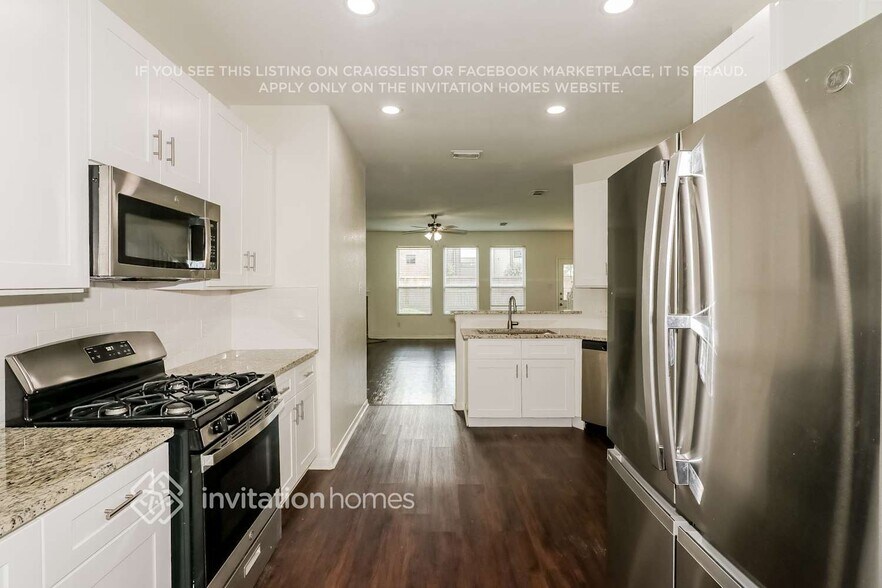 Building Photo - 19115 Badger Ct