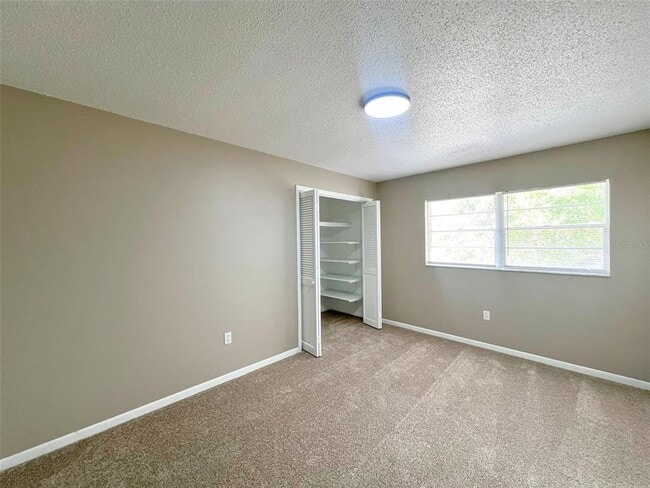 Building Photo - 822 Lake Elbert Ct