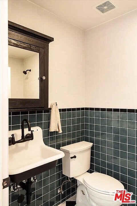 Building Photo - 5031 Townsend Ave