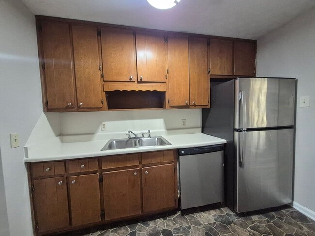 Building Photo - Updated & Move-In Ready 2BR Duplex in the Heart of Lawrenceville!