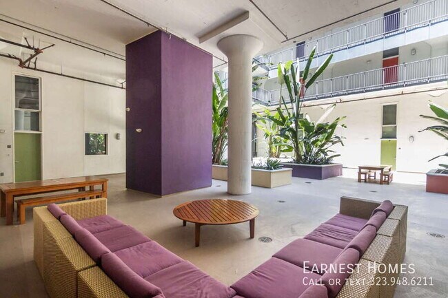 Building Photo - 200 N San Fernando Rd