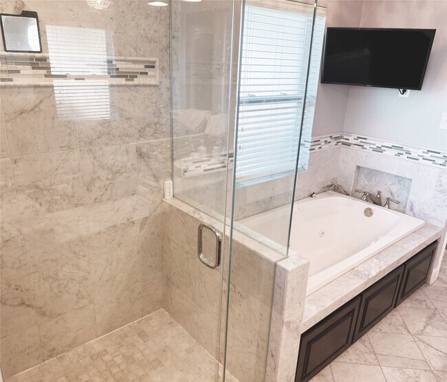 Building Photo - 10734 Glenfield Ct