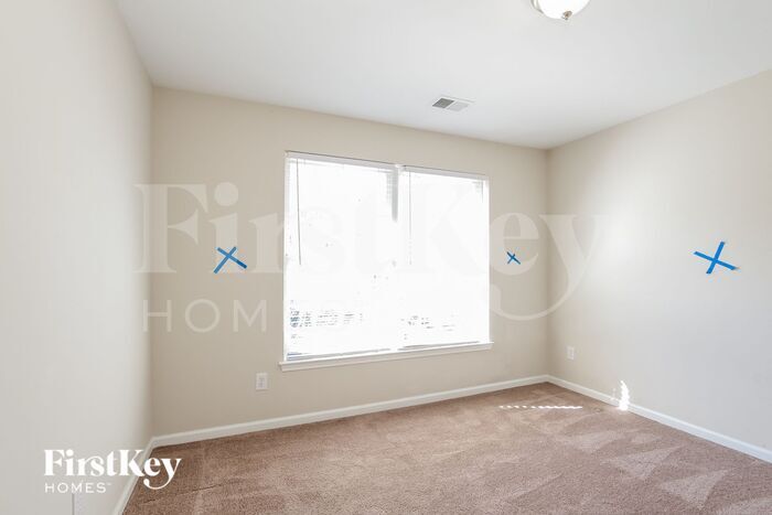 Building Photo - 216 Winding Canyon Dr