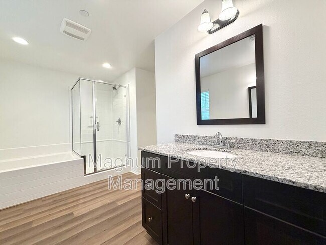 Building Photo - 34124 Thistlewood Ave