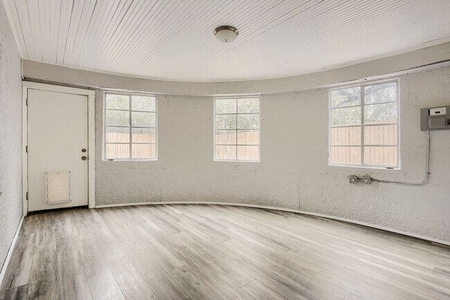 Building Photo - 7401 W 48th Ave