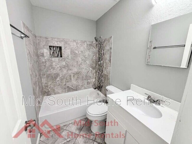 Building Photo - 4400 Elmridge St