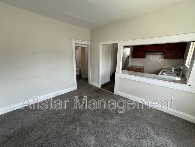 Building Photo - 3361 W 84th St