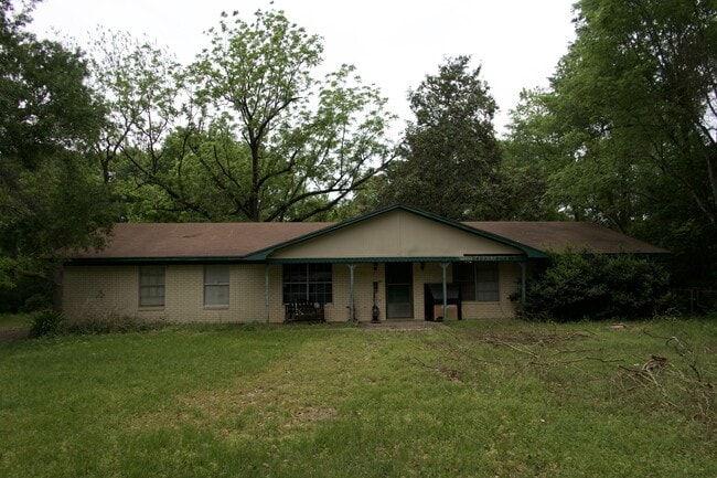 Building Photo - 805 S Bradford St