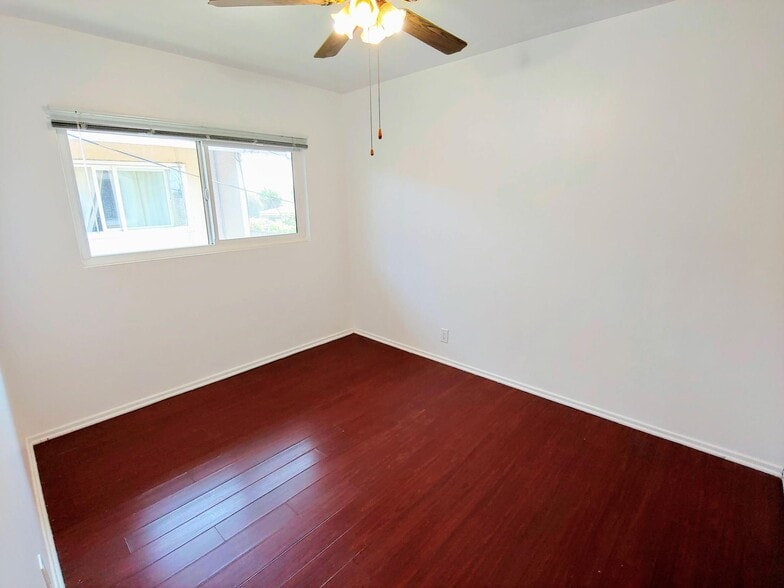 Building Photo - 3688 Redondo Beach Blvd
