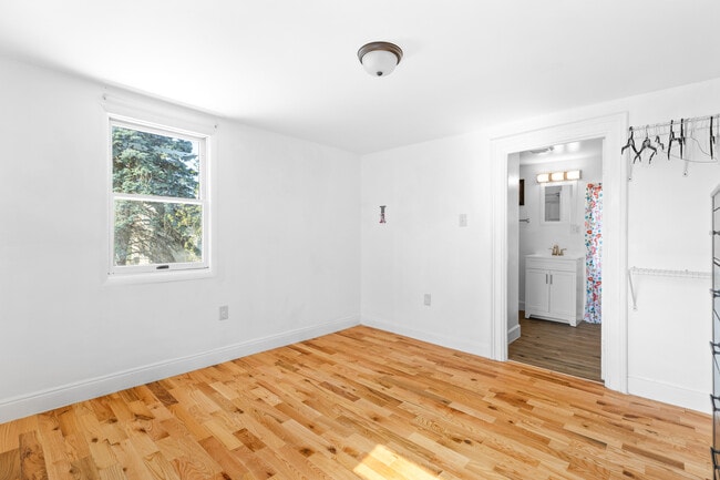 Building Photo - 815 Chestnut St
