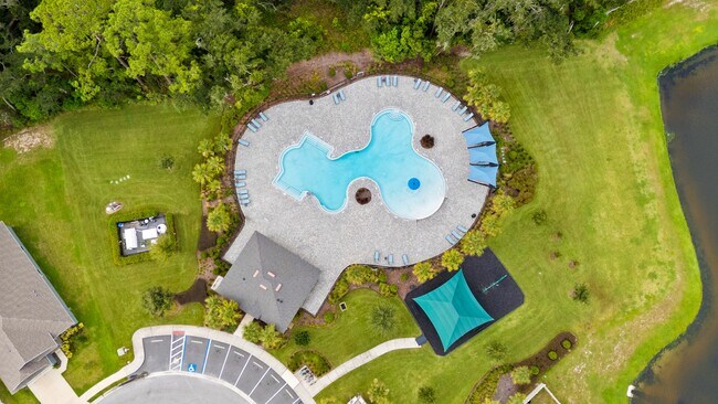 Building Photo - 571 Jett Ln