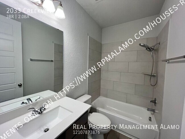 Building Photo - 2033 Creekview-