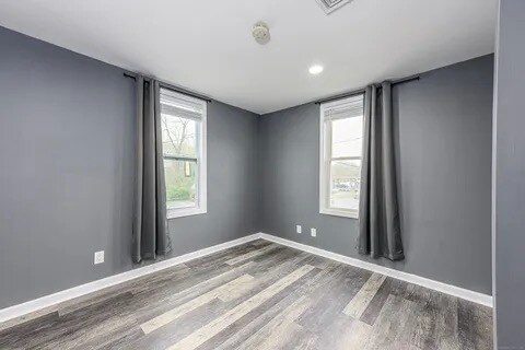 Building Photo - 1668 Litchfield Tpke