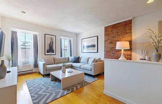 Primary Photo - 703 Massachusetts Ave