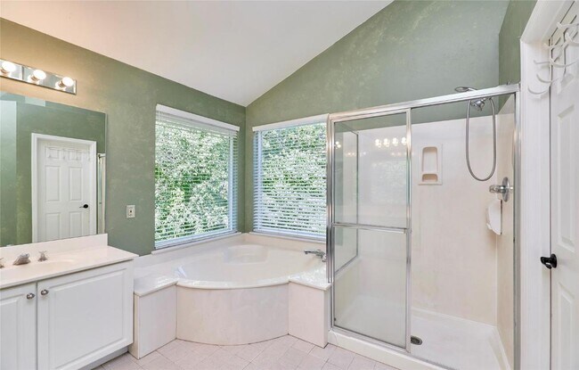 Building Photo - 1357 Westhampton Woods Ct