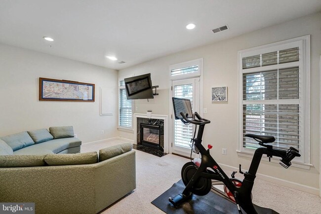 Building Photo - 7719 Spoleto Ln