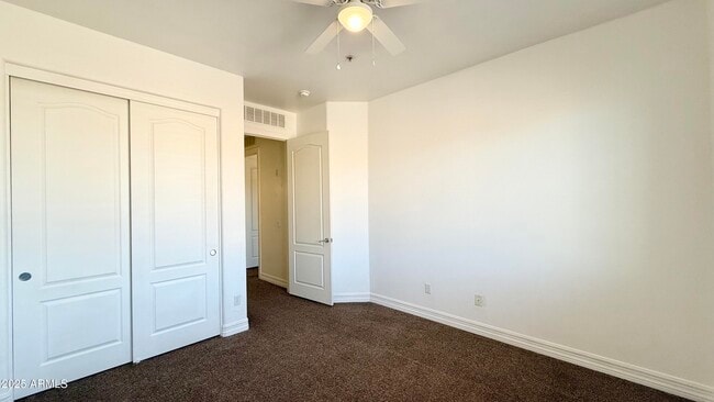 Building Photo - 1456 E 9th St