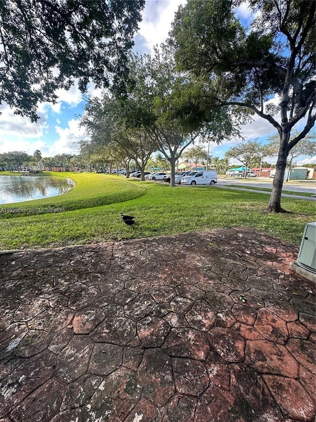 Building Photo - 2704 SE 15th Pl