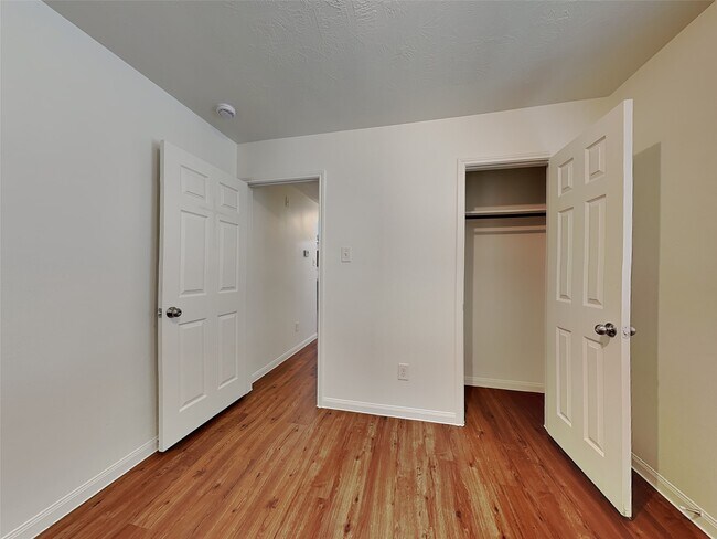 Building Photo - 2710 Bammelwood Dr